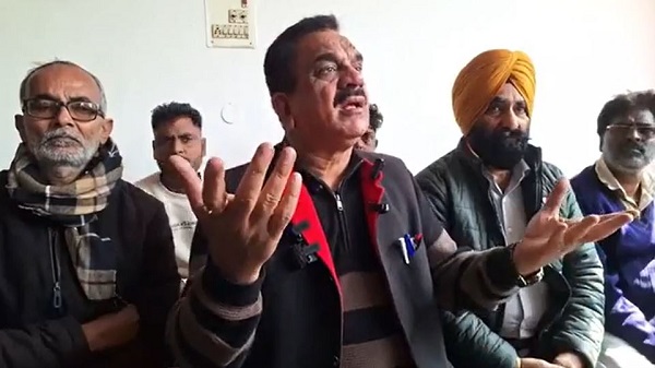 पूर्व विधायक ठुकराल के निशाने पर सिस्टम और सियासी दुश्मन, बोले- मां की जान पर आई तो बर्दाश्त नहीं करूंगा!